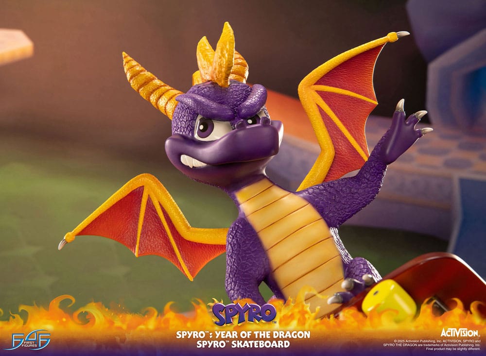 Spyro : Year of the Dragon  PVC Statue Spyro Skateboard 34 cm 5060316627310