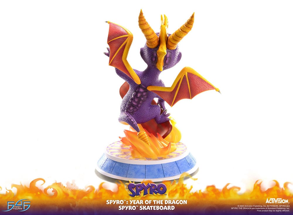 Spyro : Year of the Dragon  PVC Statue Spyro Skateboard 34 cm 5060316627310