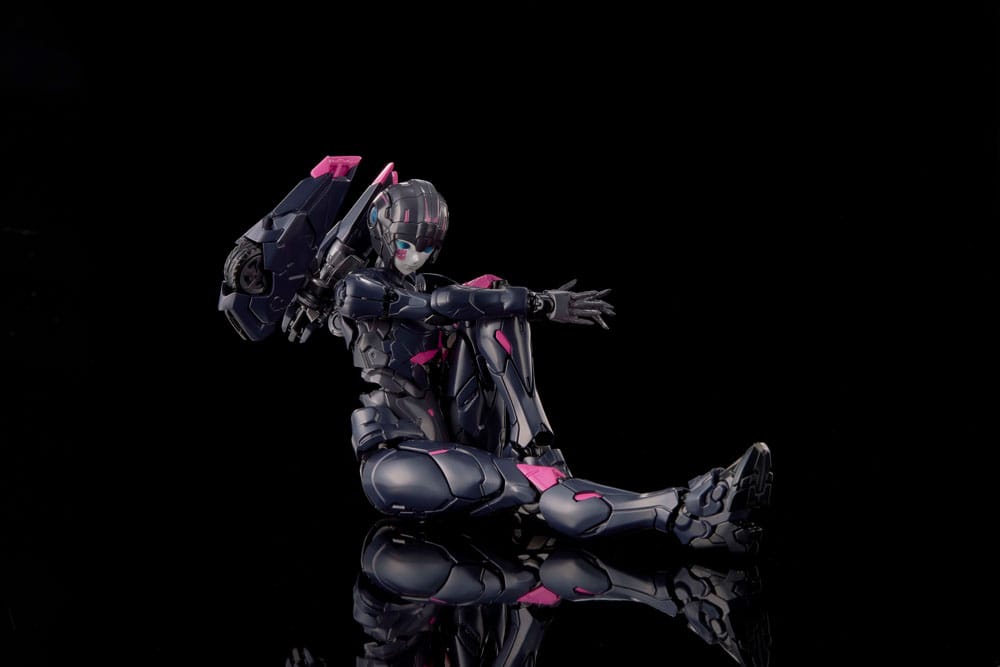 Transformers Furai Model Plastic Model Kit Black Arcee 16 cm 4897054516726