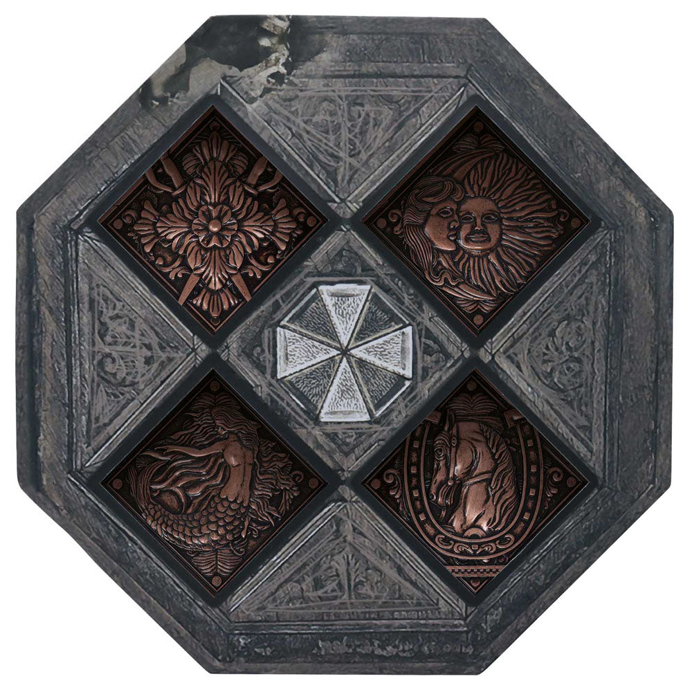 Resident Evil VIII Medallion Set House Crest  5060662467301