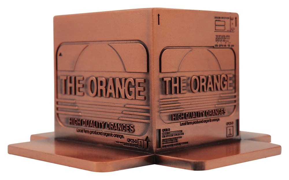 Metal Gear Solid 2 Replica Cardboard Box Antique Gold   5060948298100