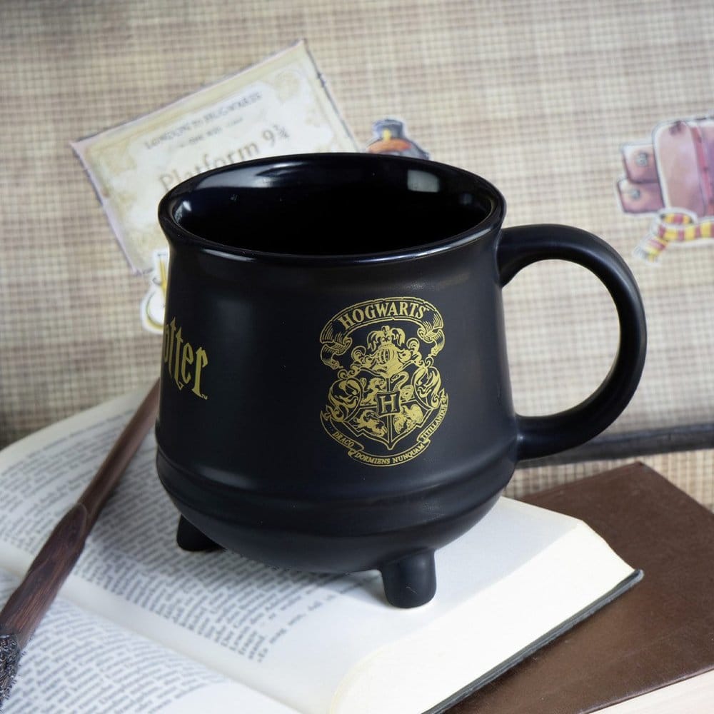 Harry Potter Mug Hogwarts Crest Cauldron Design 560ml 4051112152947