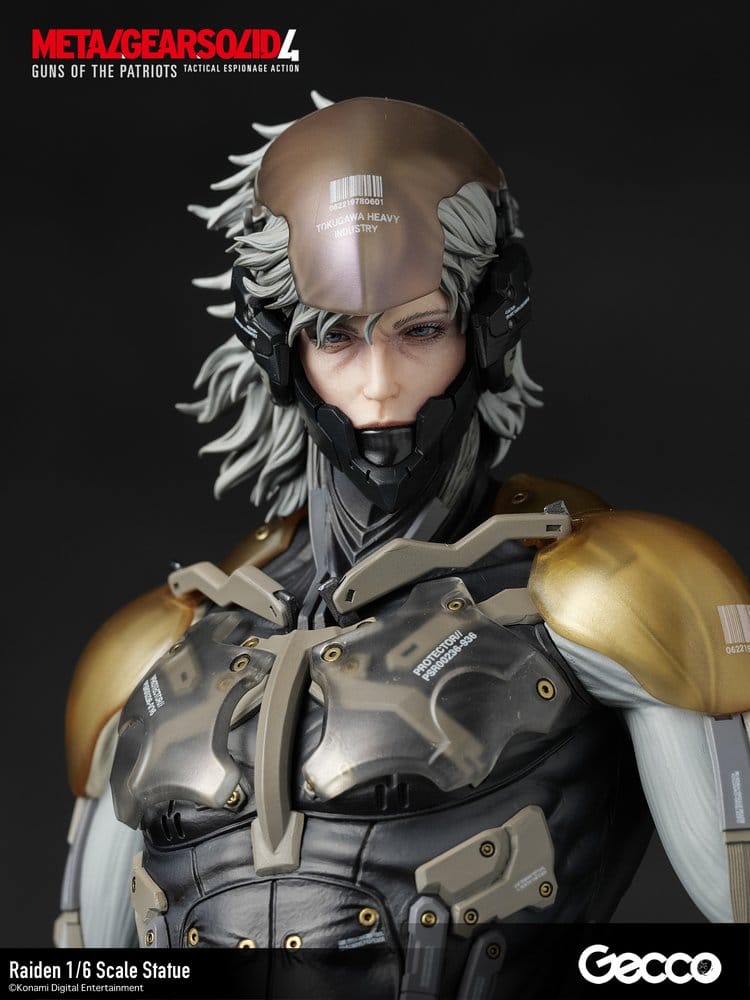 Metal Gear Solid 4 Guns of the Patriots Statue 1/6 Raiden 32 cm 4580744651035