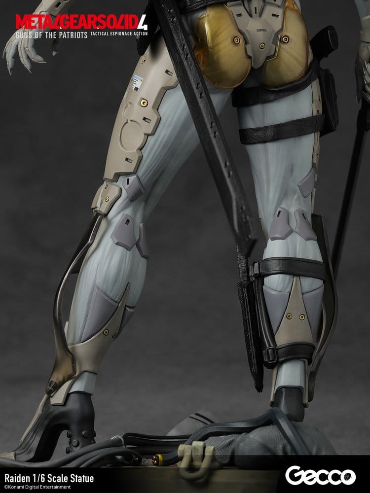 Metal Gear Solid 4 Guns of the Patriots Statue 1/6 Raiden 32 cm 4580744651035