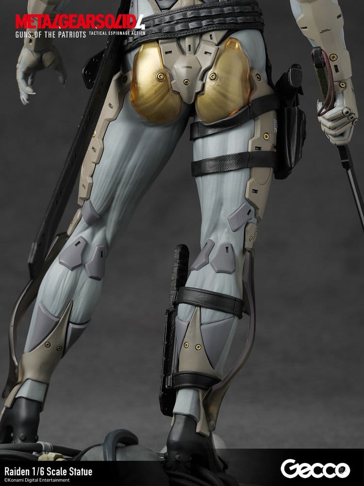 Metal Gear Solid 4 Guns of the Patriots Statue 1/6 Raiden 32 cm 4580744651035