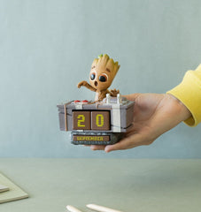 Marvel 3D Perpetual Calendar Groot Death Button 12 cm 8435497280789