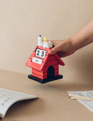 Peanuts 3D perpetual Calendar Snoopy Doghouse 8435497280802