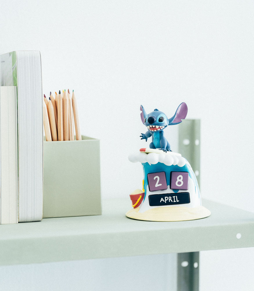 Stitch 3D perpetual Calendar Surfer 8435497283193