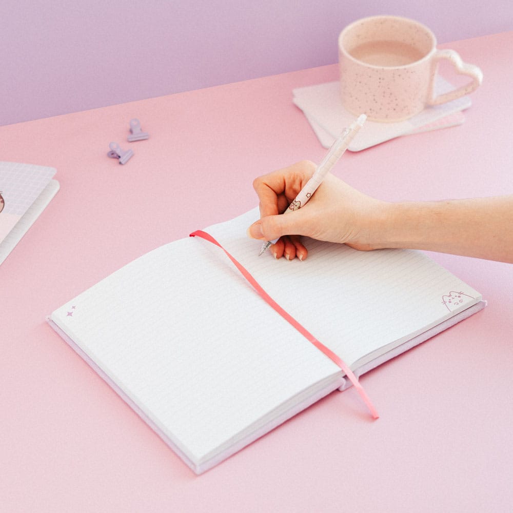 Pusheen Premium Plush Notebook A5  8435747812340