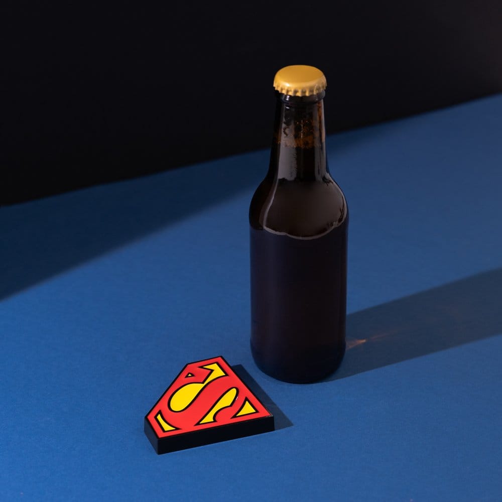 DC Comics Magnet with Bottle Opener Superman 9 cm  8435747815167