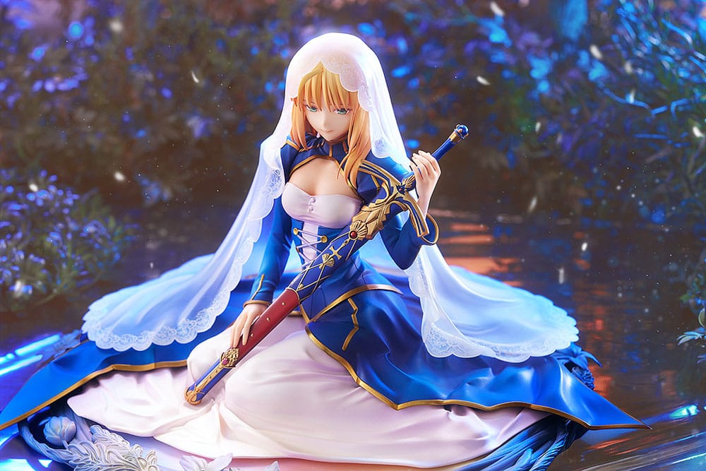 Fate/Grand Order PVC Statue 1/7 Saber Garden of Avalon 14 cm    4571697187627