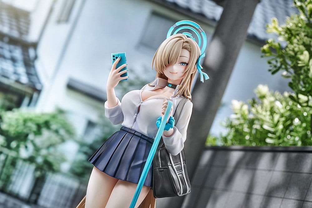 Blue Archive PVC Figure 1/7 Asuna (School): Memorial Lobby Ver. 26 cm 4580828677494