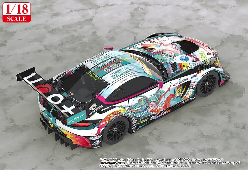 Hatsune Miku GT Project Vehicle 1/18 Good Smile Hatsune Miku AMG 2016 SUPER GT Ver. 26 cm 4570232585614