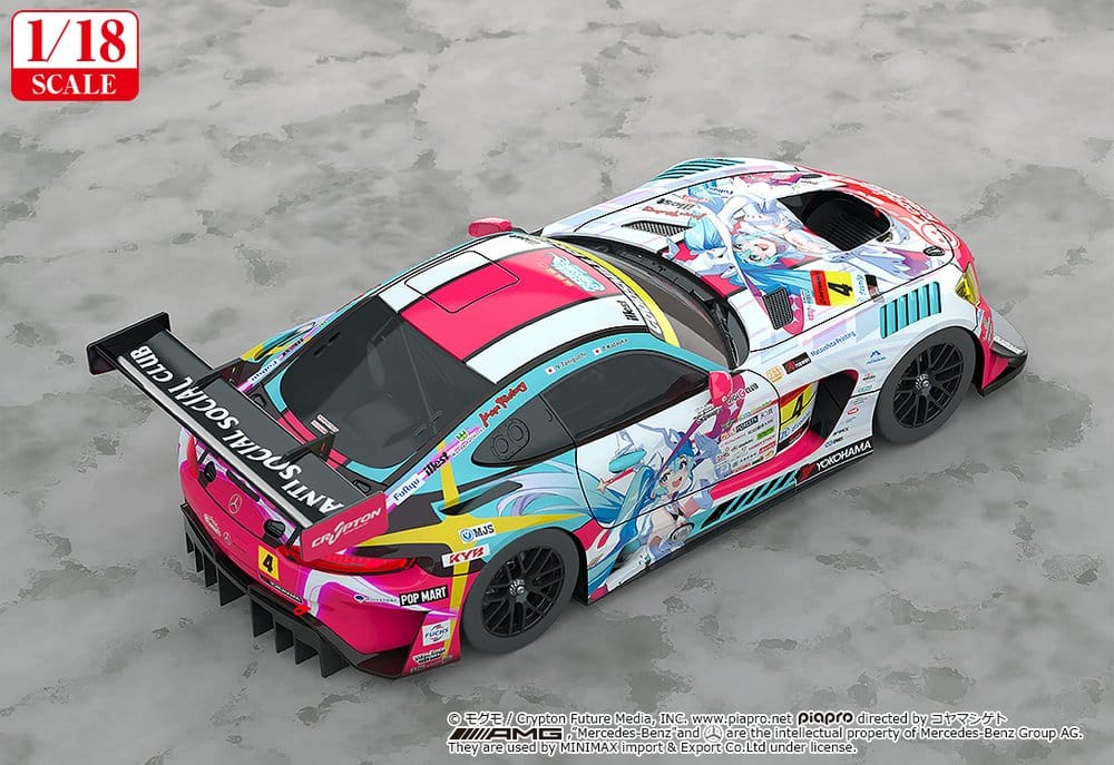 Hatsune Miku GT Project Vehicle 1/18 Good Smile Hatsune Miku AMG 2024 Season Opening Ver. 26 cm 4570232585690