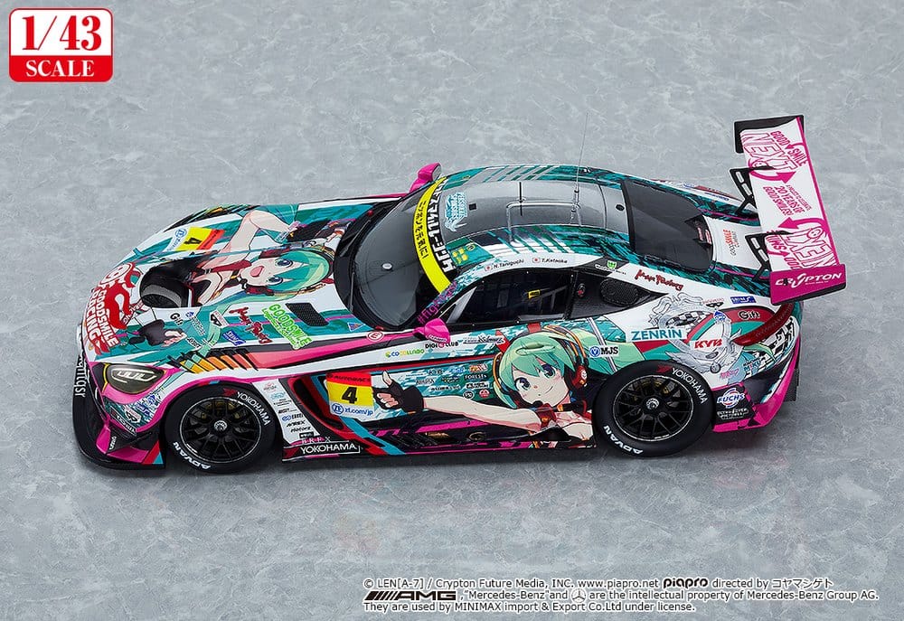 Hatsune Miku GT Project Vehicle 1/43 Good Smile Hatsune Miku AMG 2020 SUPER GT Okayama Test Ver. 11 cm 4570232585737