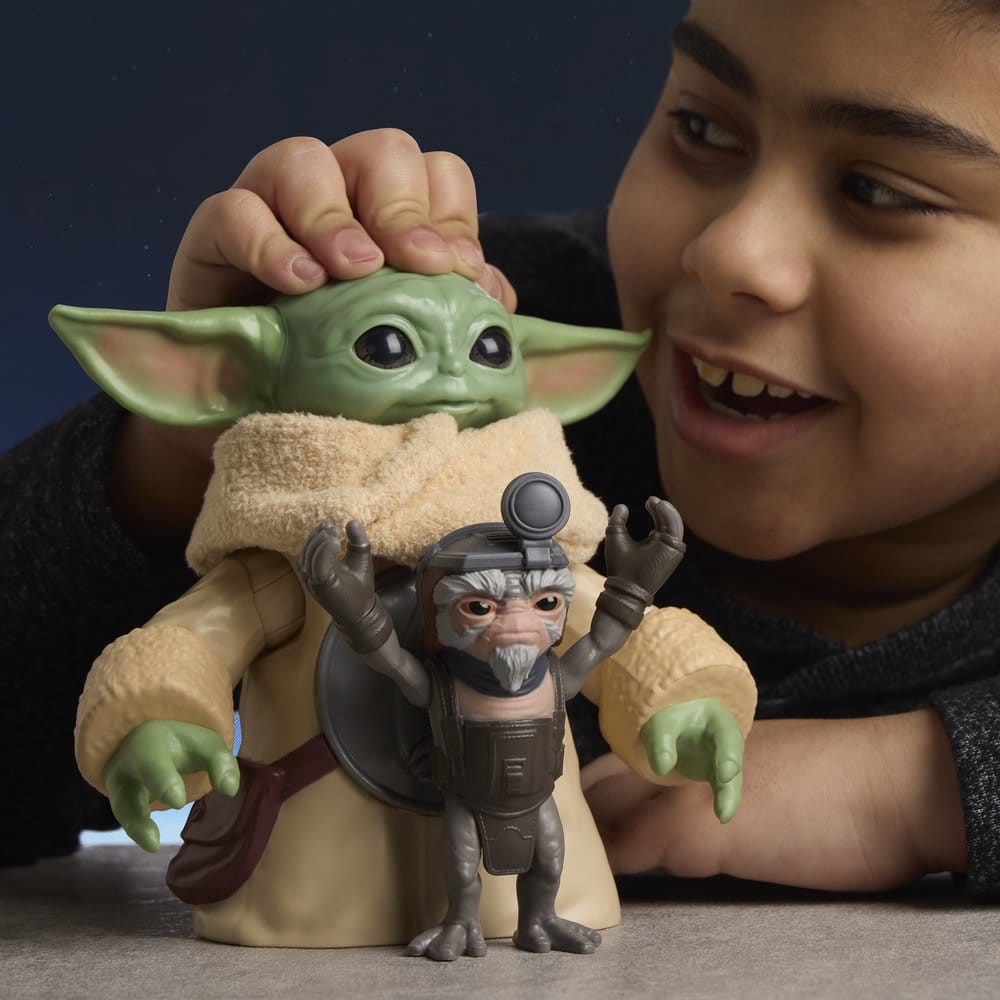 Star Wars: The Mandalorian & Grogu Elektronische Actionfigur Knuddelspaß Grogu & Anzellaner 17 cmStar Wars: The Mandalorian & Grogu Electronic Action Figure Huggin' Grogu & Anzellan 17 cmStar Wars: The Mandalorian & Grogu figurine électronique Câlins Grog 5010996360984