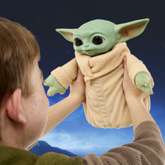Star Wars: The Mandalorian & Grogu Action-Freund Grogu 25 cmStar Wars: The Mandalorian & Grogu Action Buddy Grogu 25 cmStar Wars: The Mandalorian & Grogu Grogu Ton petit compagnon 25 cmStar Wars: The Mandalorian & Grogu Grogu Compañero de acción 25 cm 5010996363381