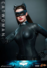 The Dark Knight Trilogy Movie Masterpiece Action Figure 1/6 Catwoman 29 cm 4895228610164