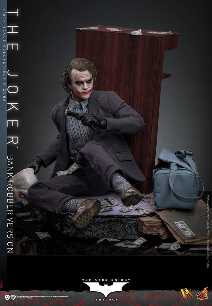 The Dark Knight DX Action Figure 1/6 The Joker (Bank Robber Version) 30 cm 4895228622594