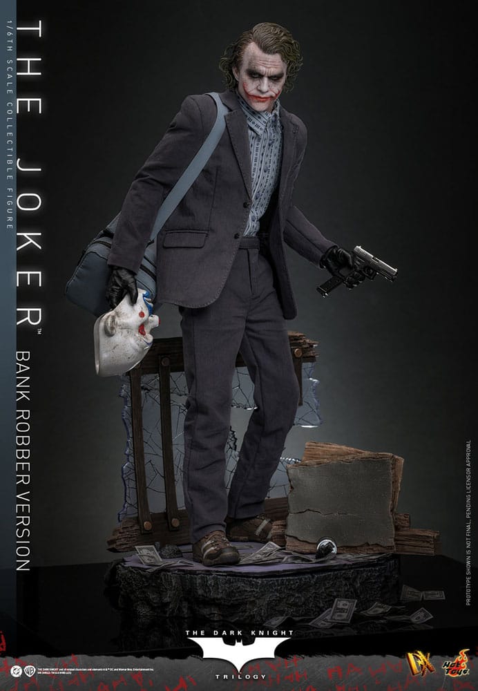 The Dark Knight DX Action Figure 1/6 The Joker (Bank Robber Version) 30 cm 4895228622594