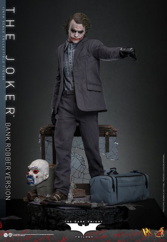 The Dark Knight DX Action Figure 1/6 The Joker (Bank Robber Version) 30 cm 4895228622594