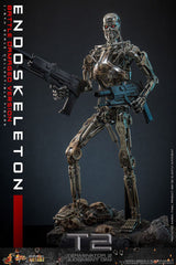 Terminator 2: Judgment Day Movie Masterpiece Die-cast  Action Figure 1/6 Endoskeleton (Battle Damaged Version) 31 cm 4895228623454