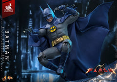 The Flash Movie Masterpiece Action Figure 1/6 Batman (Blue & Grey Suit) Limited Edition Hot Toys Exclusive 30 cm 915011