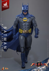The Flash Movie Masterpiece Action Figure 1/6 Batman (Blue & Grey Suit) Limited Edition Hot Toys Exclusive 30 cm 915011