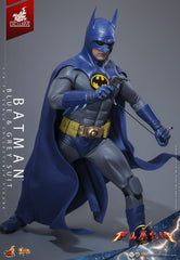 The Flash Movie Masterpiece Action Figure 1/6 Batman (Blue & Grey Suit) Limited Edition Hot Toys Exclusive 30 cm 915011