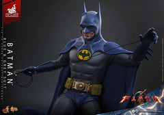 The Flash Movie Masterpiece Action Figure 1/6 Batman (Blue & Grey Suit) Limited Edition Hot Toys Exclusive 30 cm 915011