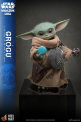 Star Wars: The Mandalorian & Grogu Life-Size Figure Grogu 38 cm 4895228623324
