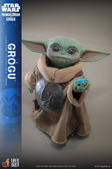 Star Wars: The Mandalorian & Grogu Life-Size Figure Grogu 38 cm 4895228623324