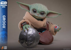 Star Wars: The Mandalorian & Grogu Life-Size Figure Grogu 38 cm 4895228623324