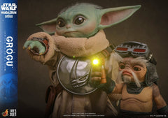Star Wars: The Mandalorian & Grogu Life-Size Figure Grogu 38 cm 4895228623324