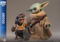 Star Wars: The Mandalorian & Grogu Life-Size Figure Grogu 38 cm 4895228623324