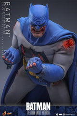 Batman: The Dark Knight Returns Comic Masterpiece Action Figure 1/6 Batman (Battle Damaged Version) 32 cm 4895228625007