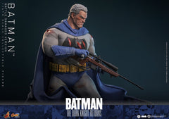 Batman: The Dark Knight Returns Comic Masterpiece Action Figure 1/6 Batman (Battle Damaged Version) 32 cm 4895228625007