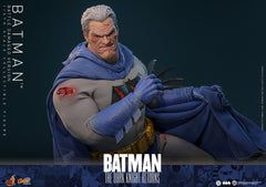 Batman: The Dark Knight Returns Comic Masterpiece Action Figure 1/6 Batman (Battle Damaged Version) 32 cm 4895228625007