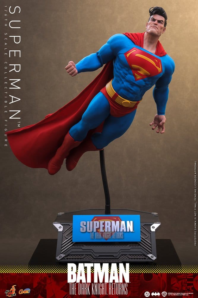 Batman: The Dark Knight Returns Comic Masterpiece Action Figure 1/6 Superman 34 cm 4895228625014