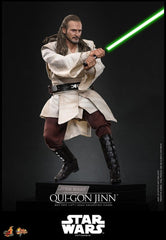 Star Wars Movie Masterpiece Actionfigur 1/6 Qui-Gon Jinn (Collector Edition) 32 cmStar Wars Movie Masterpiece Action Figure 1/6 Qui-Gon Jinn (Collector Edition) 32 cmStar Wars Movie Masterpiece figurine 1/6 Qui-Gon Jinn (Collector Edition) 32 cmStar Wars  4895228625410