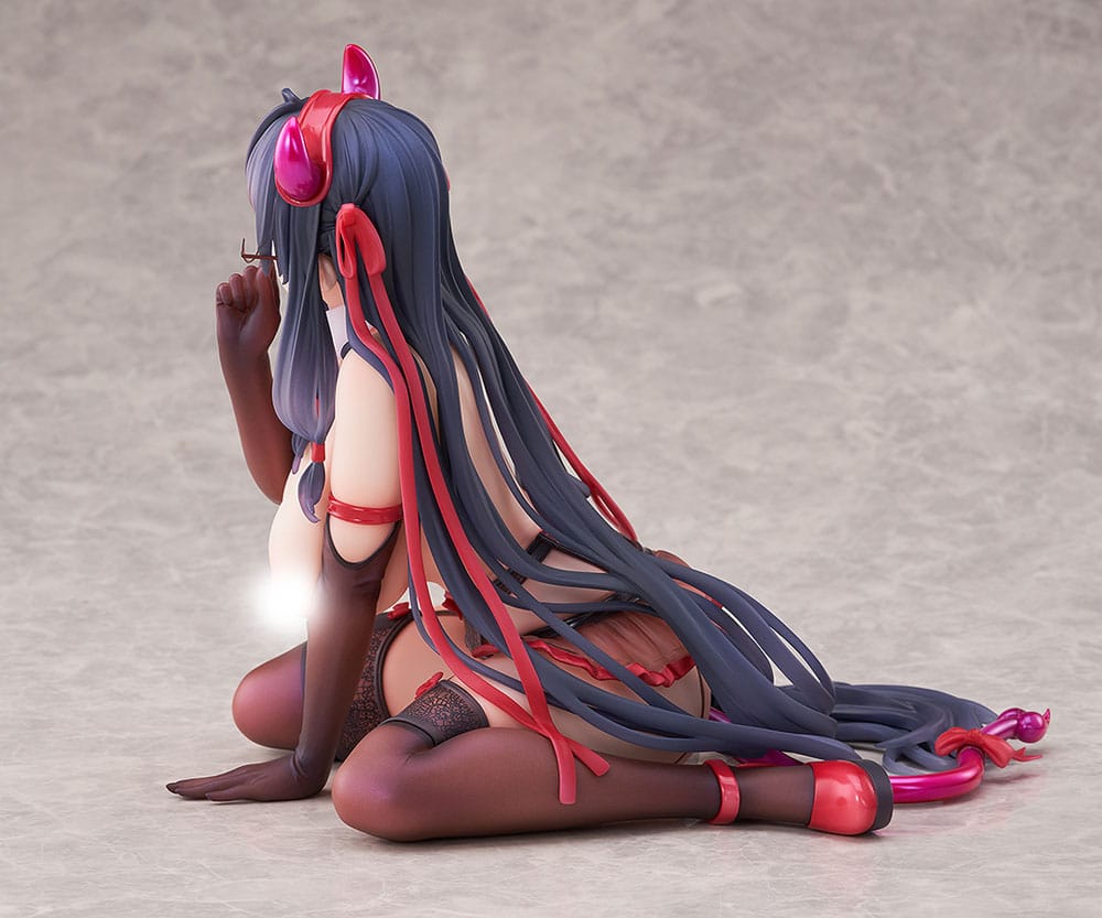 Succubus Homestay Statue 1/5 Sakuma Shizune 17 cm  4595316892426