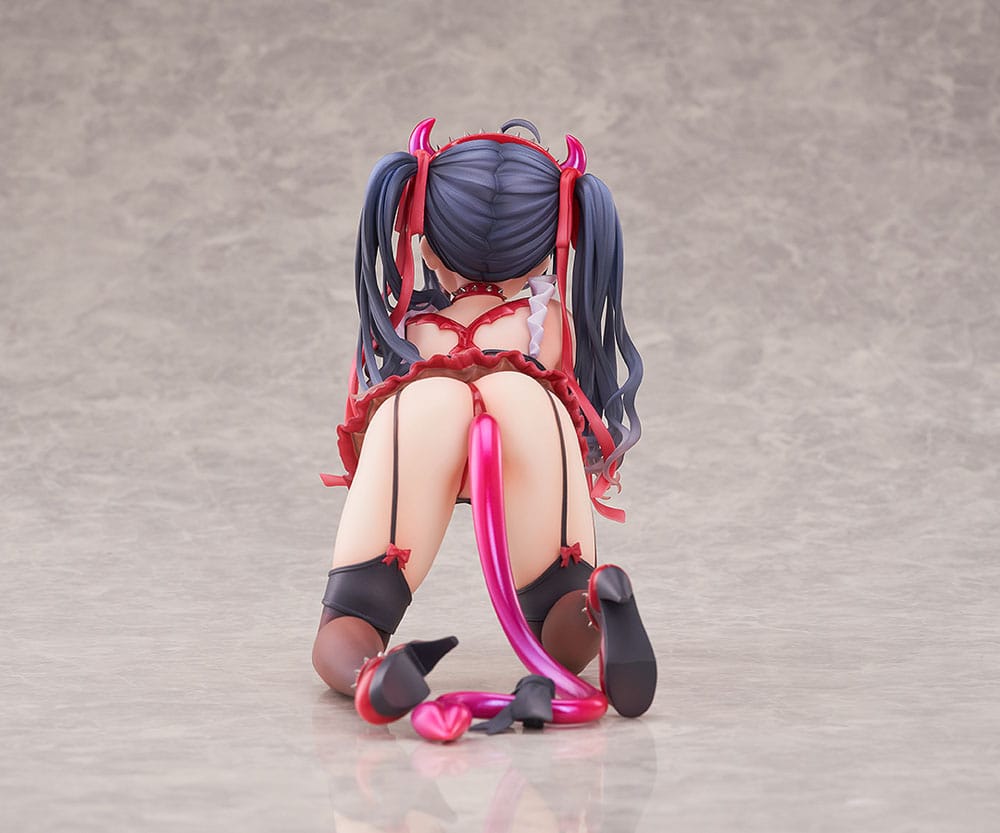 Succubus Homestay Statue 1/5 Sakuma Shizuku 14 cm    4595316892433