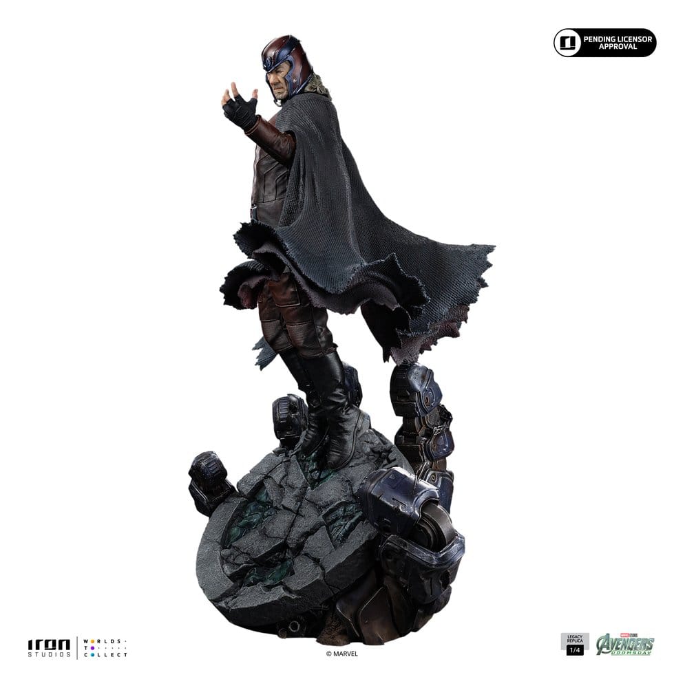 Avengers: Doomsday Legacy Replica Statue 1/4 Magneto 70 cm 0035399015120