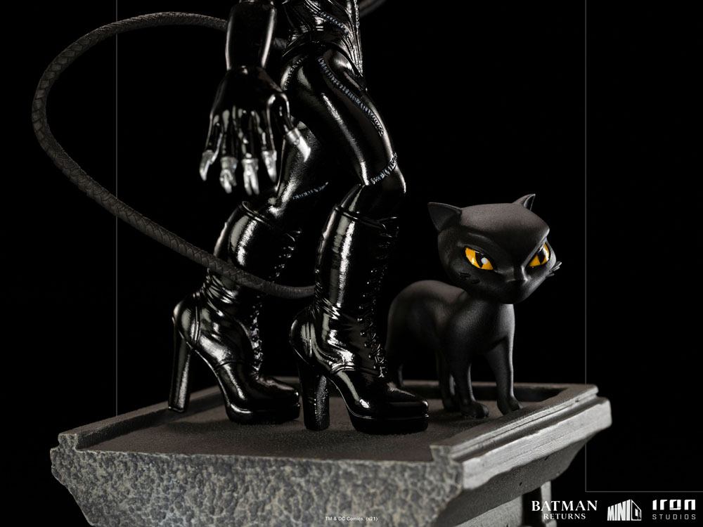 DC Comics Mini Co. Deluxe PVC Figure Catwoman (Batman Returns) 17 cm 0609963128242