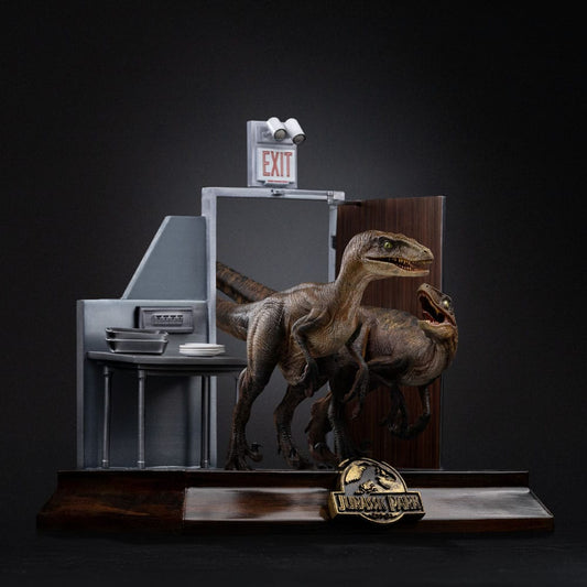Jurassic Park Art Scale Statue 1/10 Raptors at the Kitchen's Door 28 cm 0042882335269