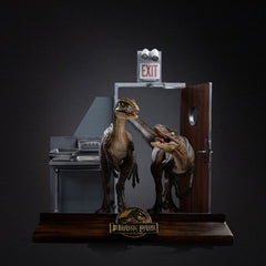 Jurassic Park Art Scale Statue 1/10 Raptors at the Kitchen's Door 28 cm 0042882335269