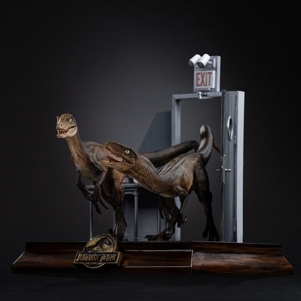 Jurassic Park Art Scale Statue 1/10 Raptors at the Kitchen's Door 28 cm 0042882335269