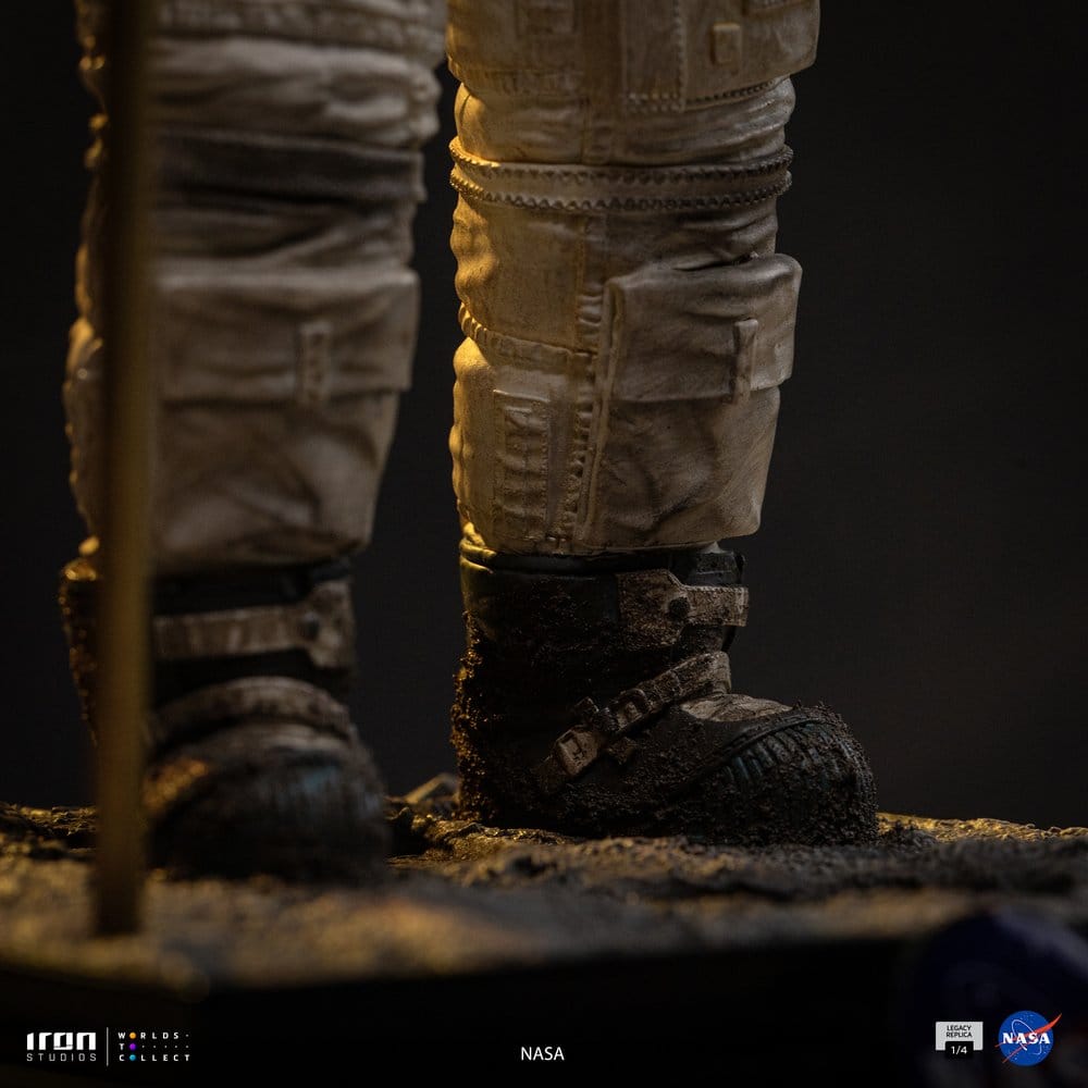 NASA Legacy Replica Statue 1/4 Apollo 11 Astronaut 58 cm 0042882336198