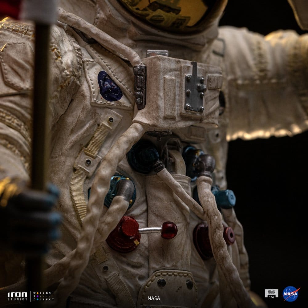 NASA Legacy Replica Statue 1/4 Apollo 11 Astronaut 58 cm 0042882336198