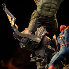 Marvel Comics Art Scale Statue 1/10 Spider-Man vs Hulk 38 cm 0042882338079
